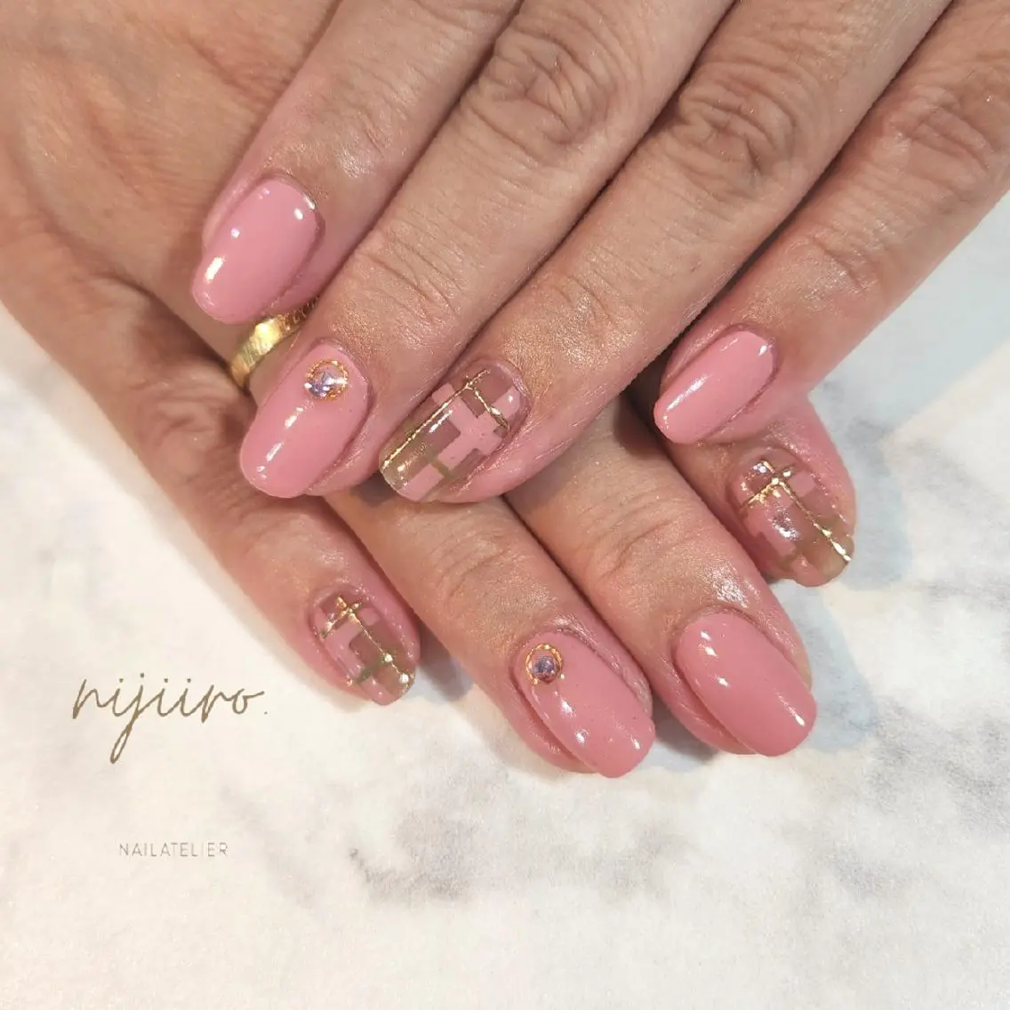 ネイル ハンドネイル nijiiro🌈 サトウのネイルデザイン