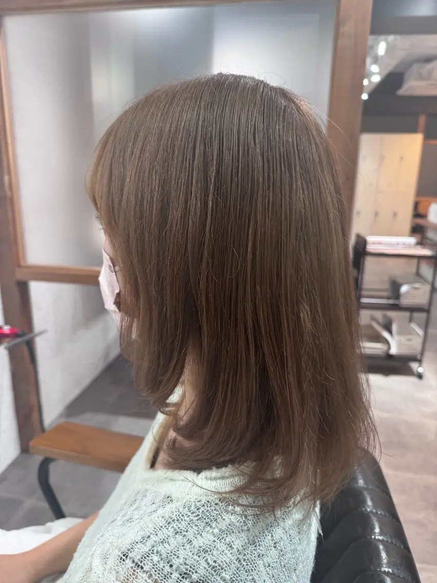 セミロング カット 縮毛矯正 トリートメント 🧶 Towa 艶髪カラー🧶のヘアスタイル