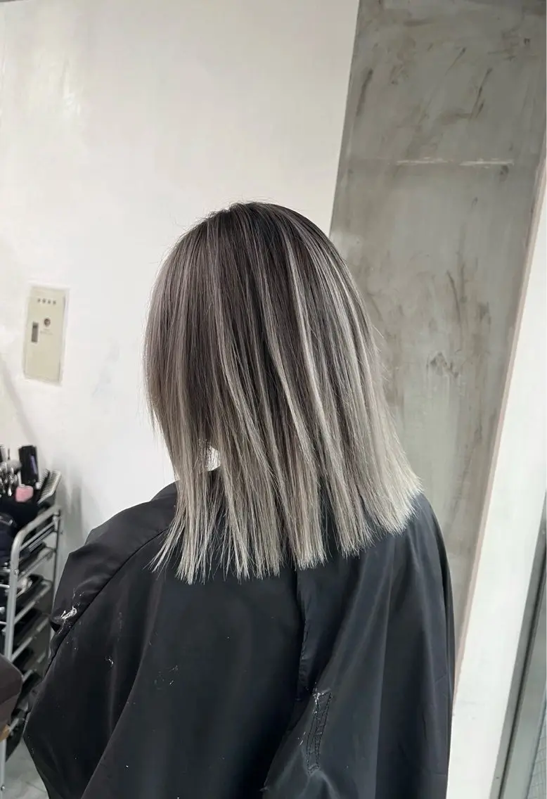ミディアム カラー バレイヤージュ レイヤーカット 指名数No.1 /NAOYAのヘアスタイル