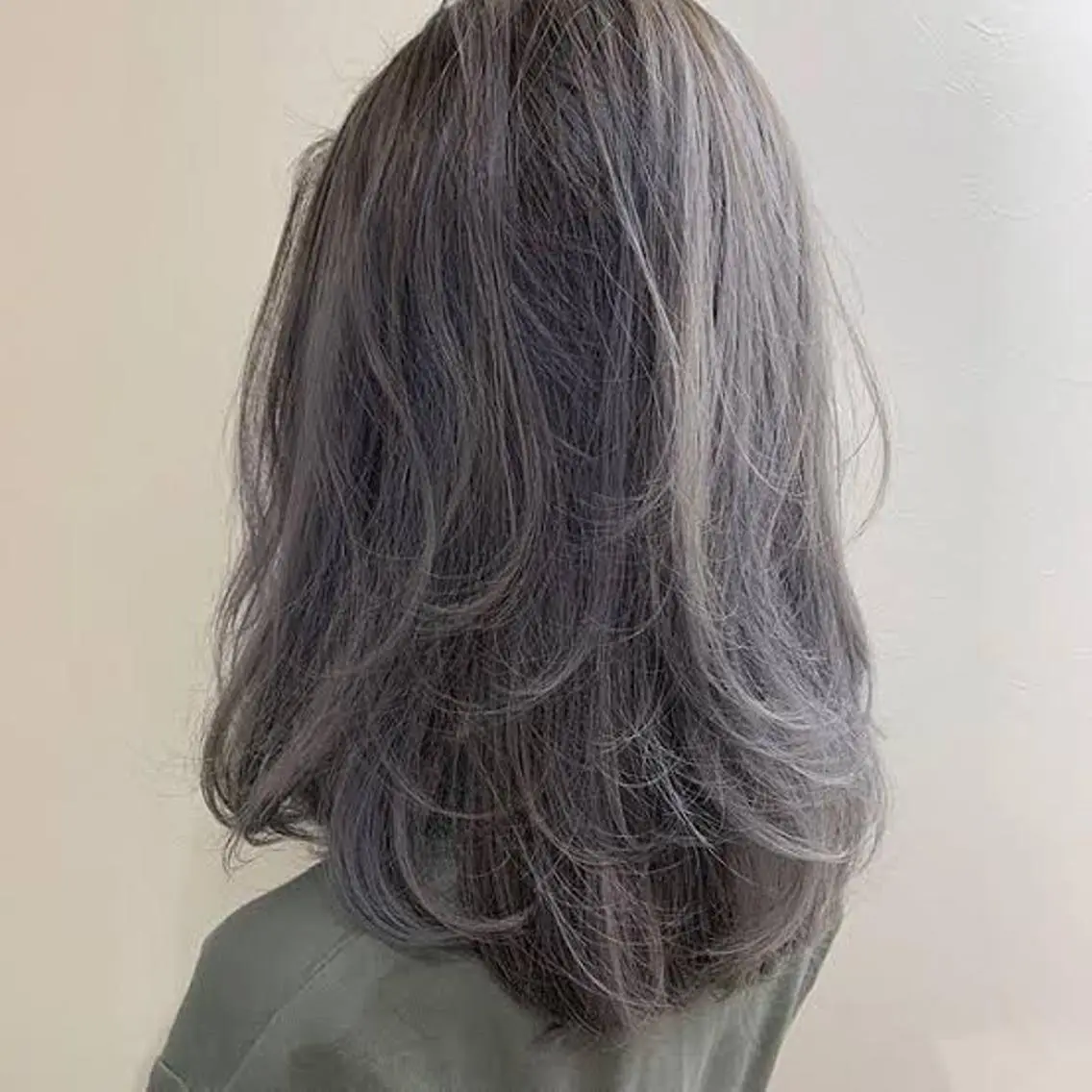 セミロング ヘアカラー 髪質改善🫧 タイキのヘアスタイル