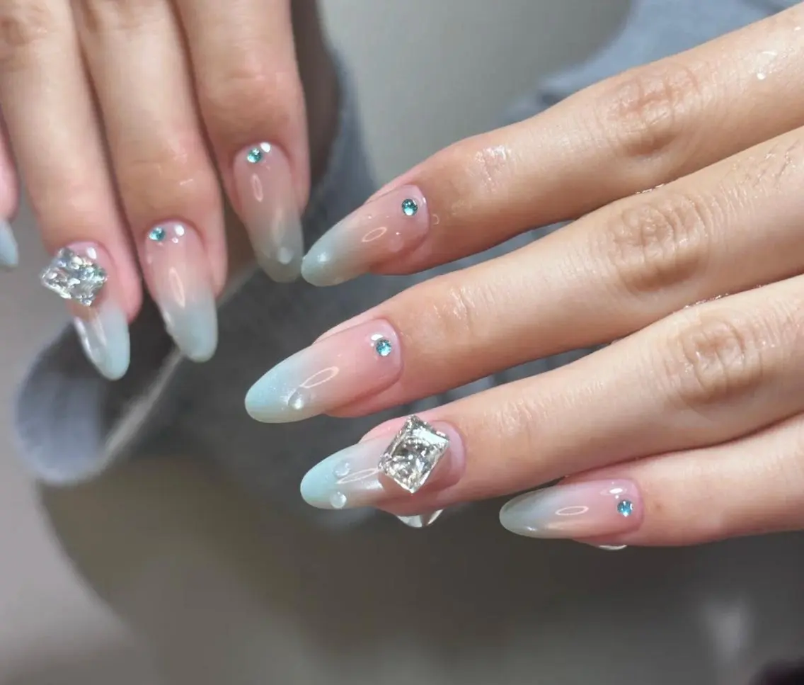 ネイル ハンドネイル エリ🫧 nail池袋東口のネイルデザイン