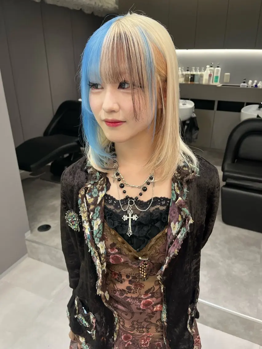 ミディアム mei ブリーチのヘアスタイル