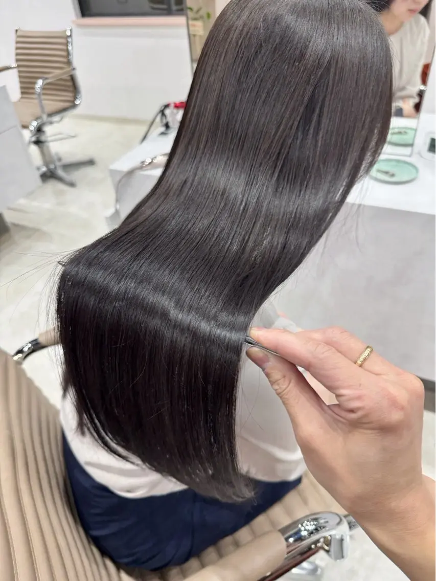【新規限定】前髪カット＋前髪•顔周り縮毛矯正＋セラミド1stepTRの写真