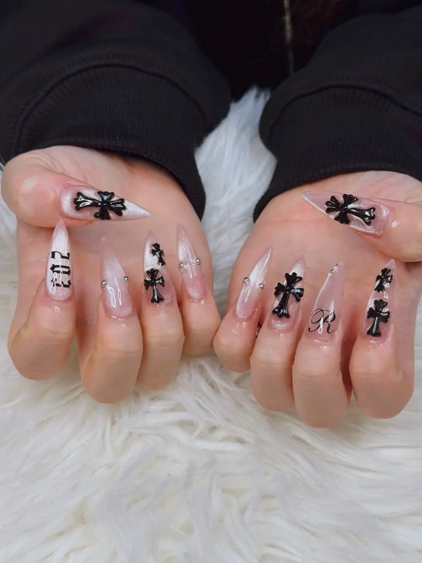 ネイル アートネイル オーロラネイル チークネイル 長さ出し フットネイル ハンドネイル Happy Nailのネイルデザイン