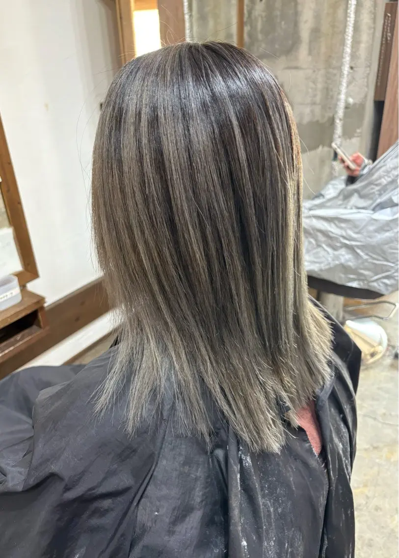 ミディアム レイヤーカット カット ヘアカラー Joliefille 高石店　かすみのヘアスタイル