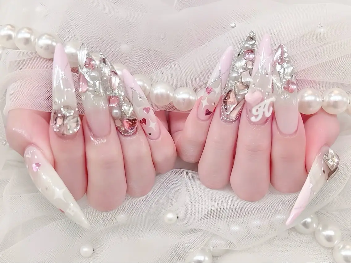ネイル オーロラネイル チークネイル 桜ネイル クリアネイル ドット ハンドネイル Rin Nail Shinokuboのネイルデザイン