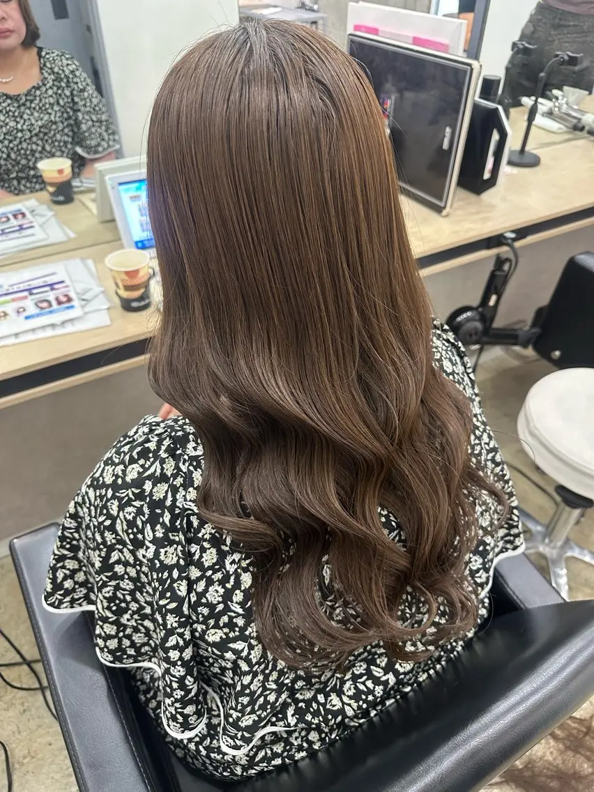 〚平日限定〛🌟カット+ワンカラー+トリートメント🌟の写真