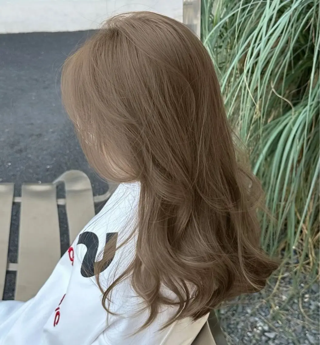流行りのミントカラー👗🌿🎀【ブリーチなしダブルカラー】+外部補修トリートメント💞赤みを消してまろやかな髪色に♡♡の写真