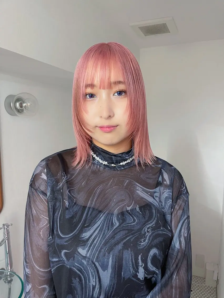 ミディアム 垢抜け透明感カラー 🧚🏻♀️ミユウのヘアスタイル