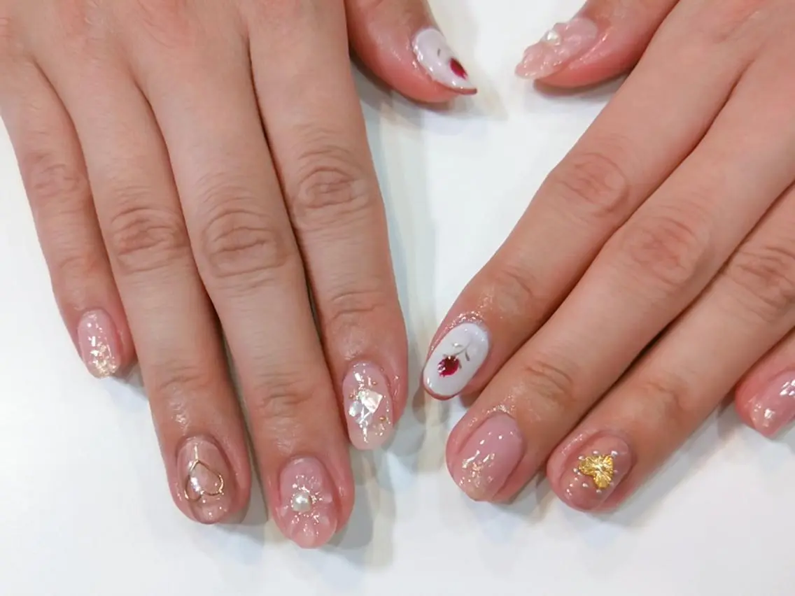 ネイル ハンドネイル ハンドケア はばすみれ🎀ﾈｲﾙ 光ﾌｪｲｼｬﾙ ﾍｱのネイルデザイン