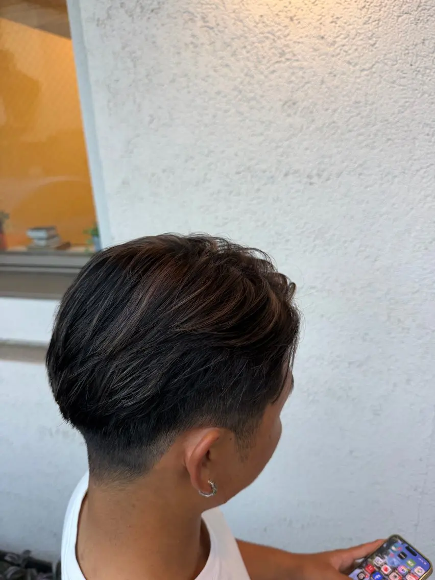 カラー ハイライトカラー ヘアカラー トリートメント 小林 美羽のヘアスタイル