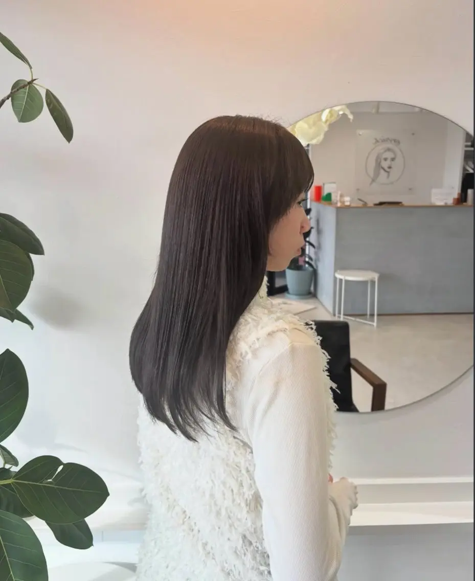 カラー 透明感カラー オリーブカラー ボブ ハッシュカット・ハイ レイヤー/kanonのヘアスタイル