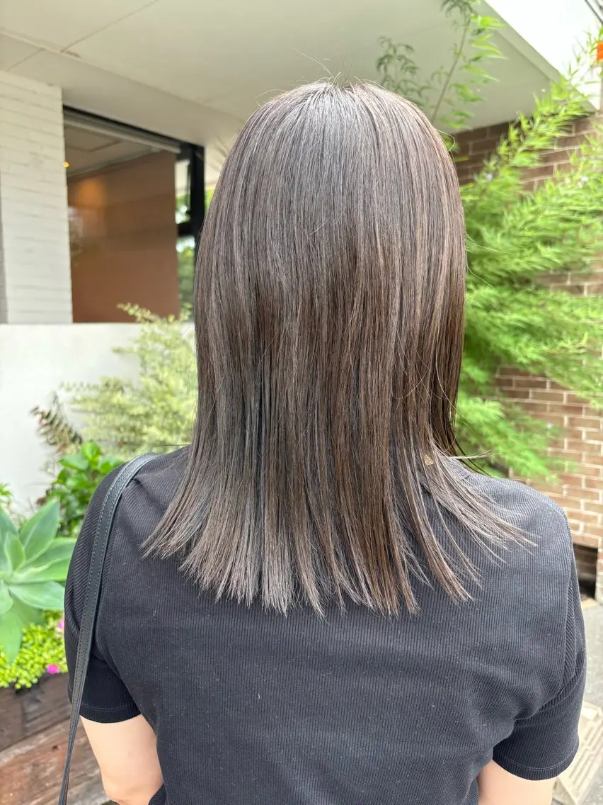 セミロング カラー 近藤 風華のヘアスタイル
