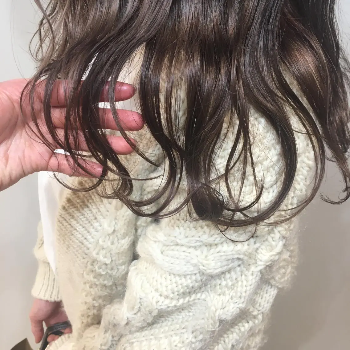 ロング ヘアカラー 伊藤 絵里香のヘアスタイル