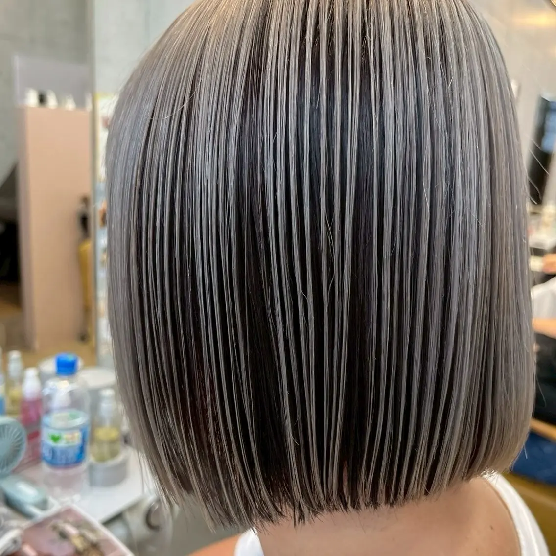ミディアム ヘアカラー みいなブリーチモデル 募集中！のヘアスタイル