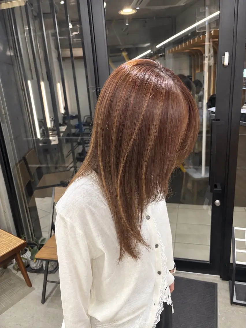 ミディアム カラー ハイライトカラー ハイライト ヘアカラー 飯田 優恵のヘアスタイル