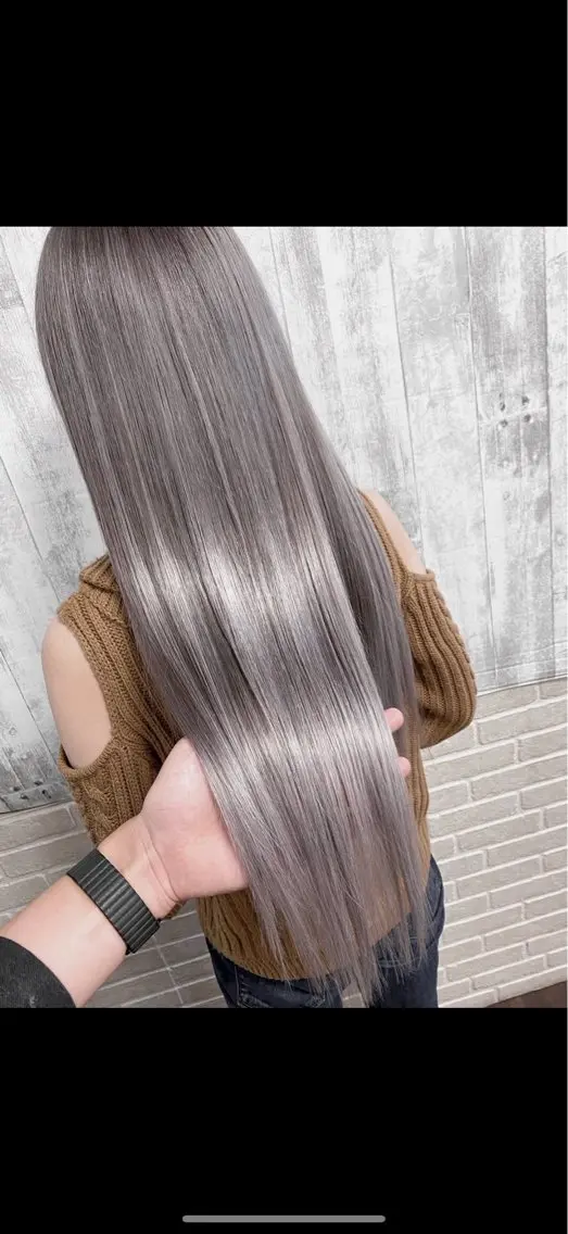 ロング ヘアカラー 渡邊 礼侍のヘアスタイル