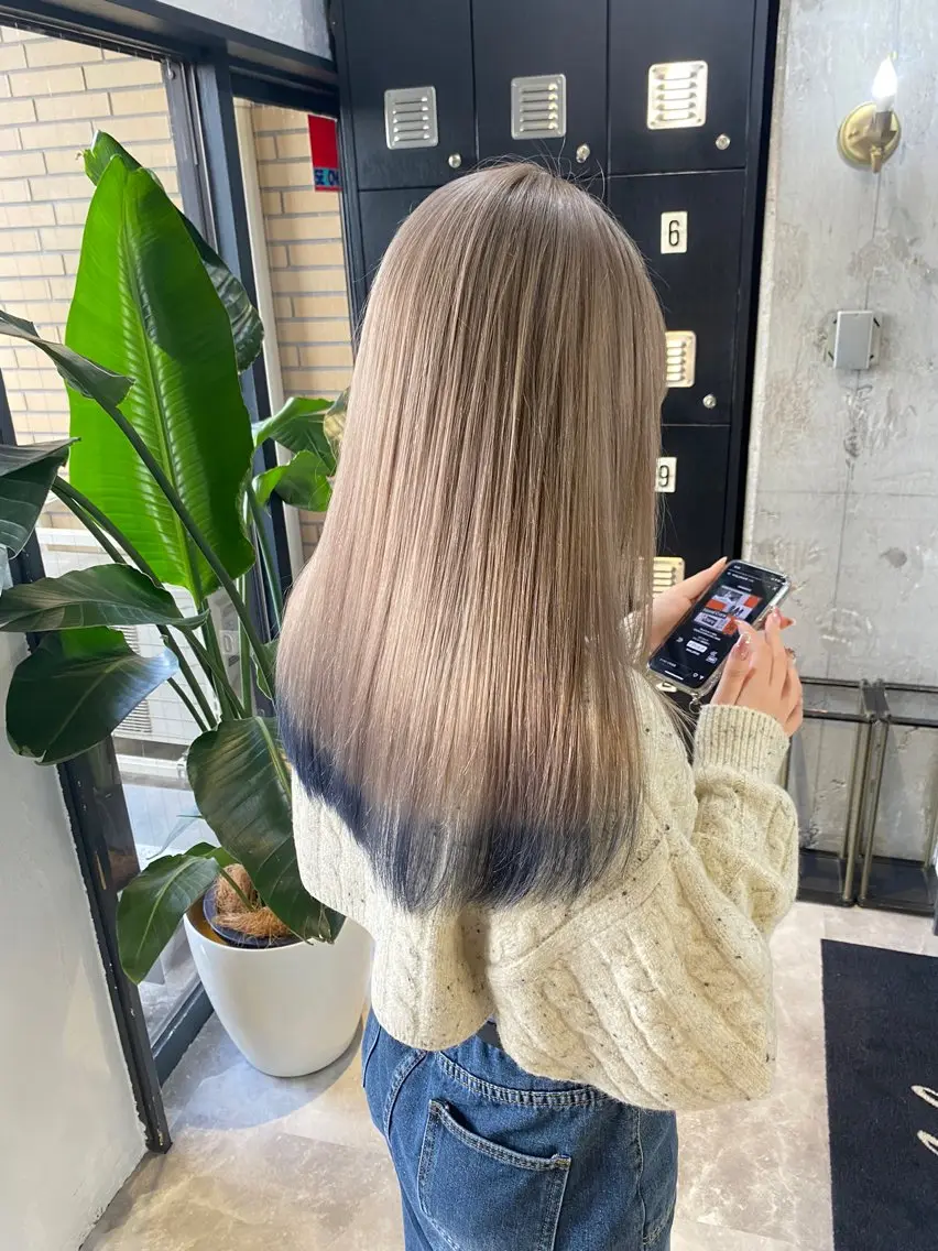 🌻夏限定メニュー🌻ケアブリーチ使用⚡ダメージレストリプルカラー＋メンテナンスカット＋トリートメントの写真
