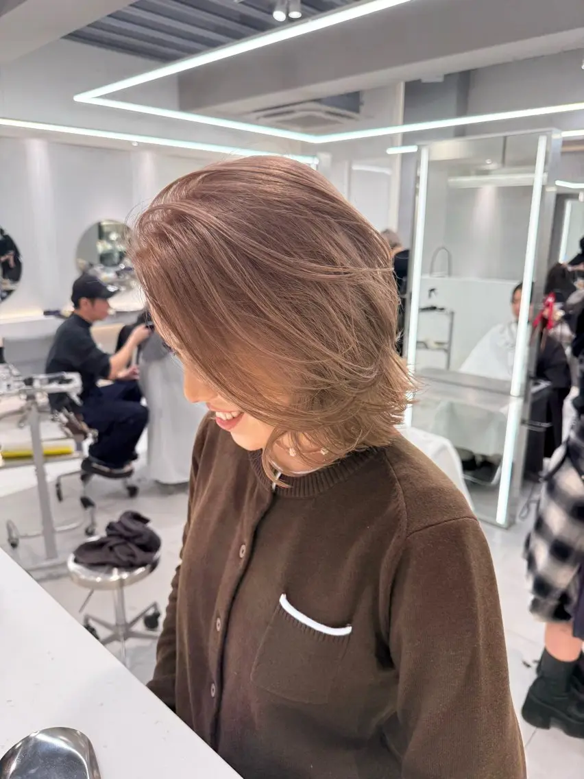 ミディアム カラー ベージュカラー 黒髪 ブリーチ ブロンド ブルーカラー トリートメント /カラー/NAOKIのヘアスタイル