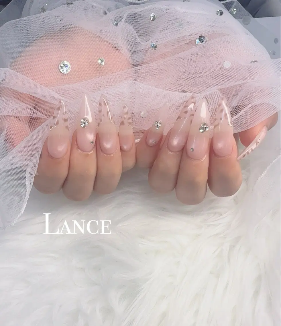 ネイル キラキラネイル 韓国ネイル ワンカラーネイル ワンホンネイル ハンドネイル Lance nailのネイルデザイン