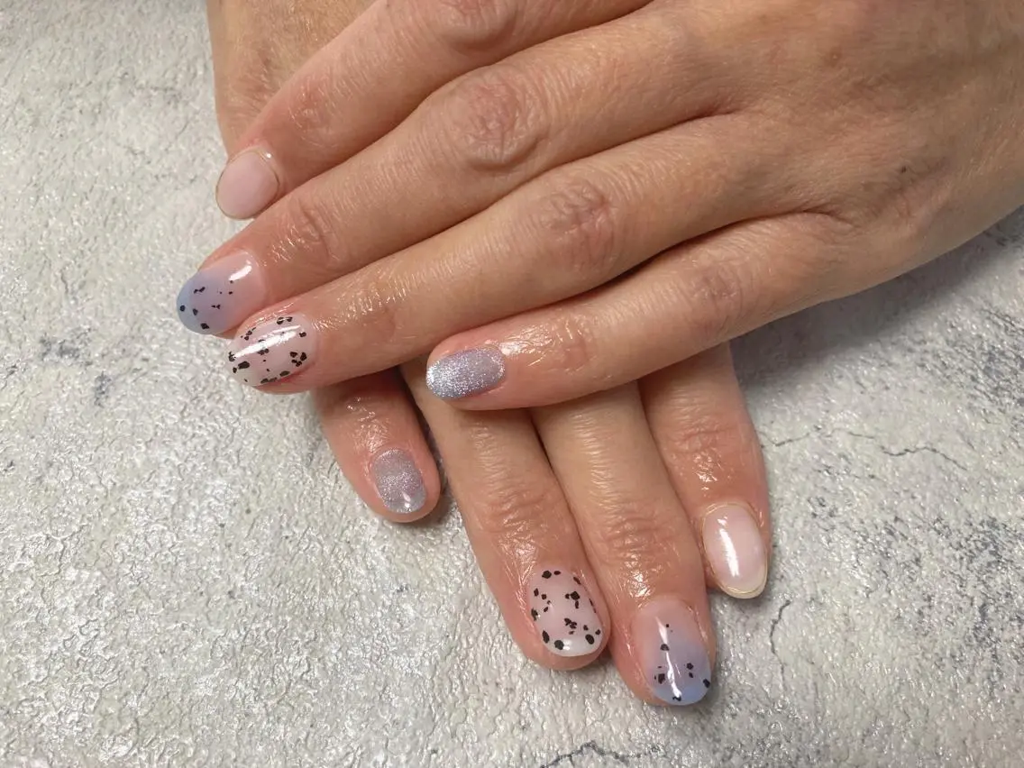 ネイル ブルー フットネイル ジェルネイル 韓国ネイル マグネットネイル ハンドネイル mogunail &blowのネイルデザイン