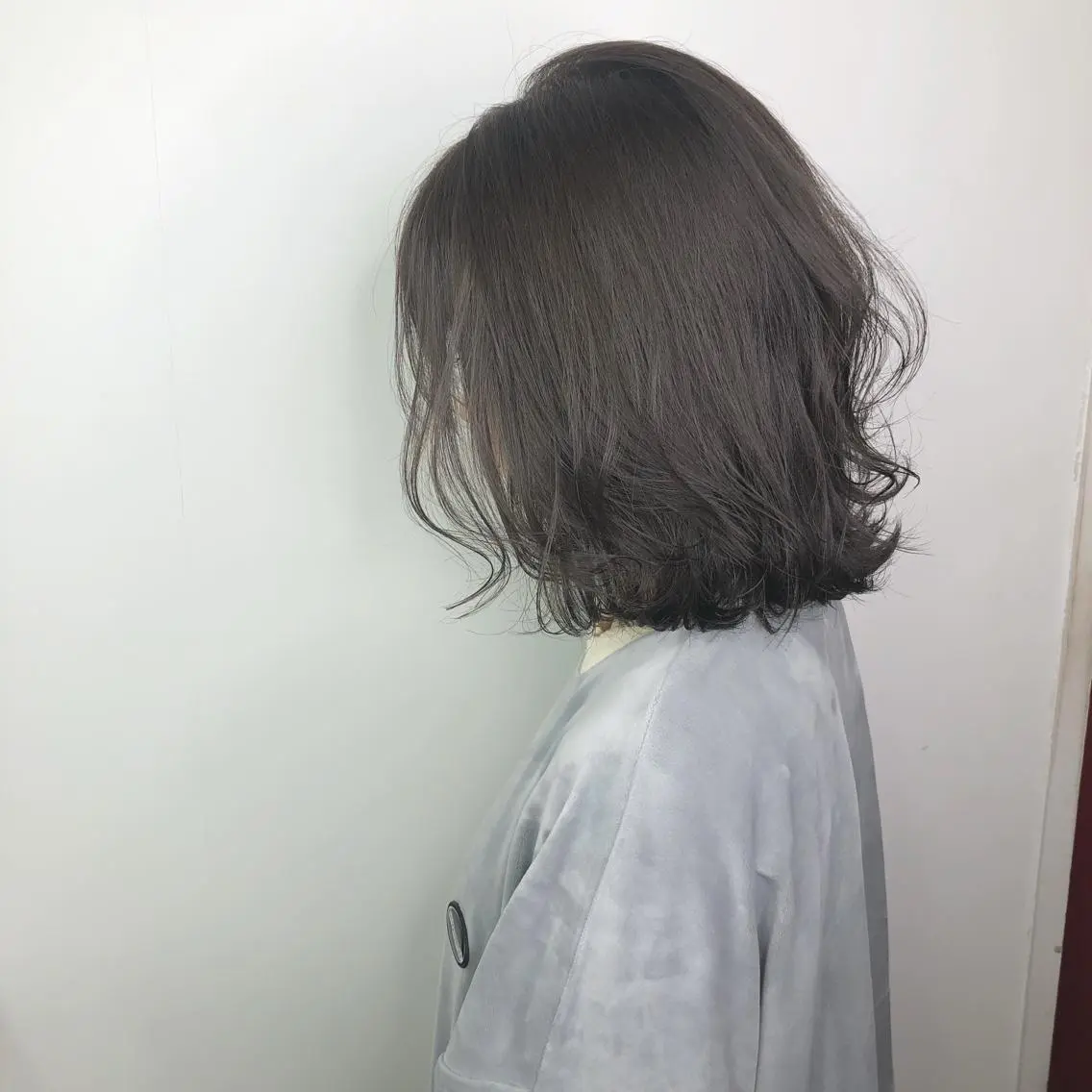 ミディアム カット ヘアカラー トリートメント ＨＩ ROのヘアスタイル