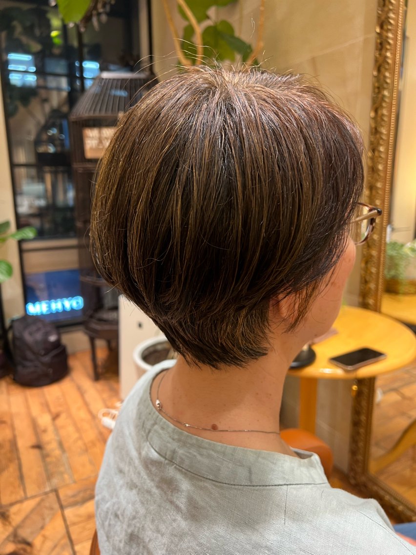 ショート 村中 逸紀のヘアスタイル