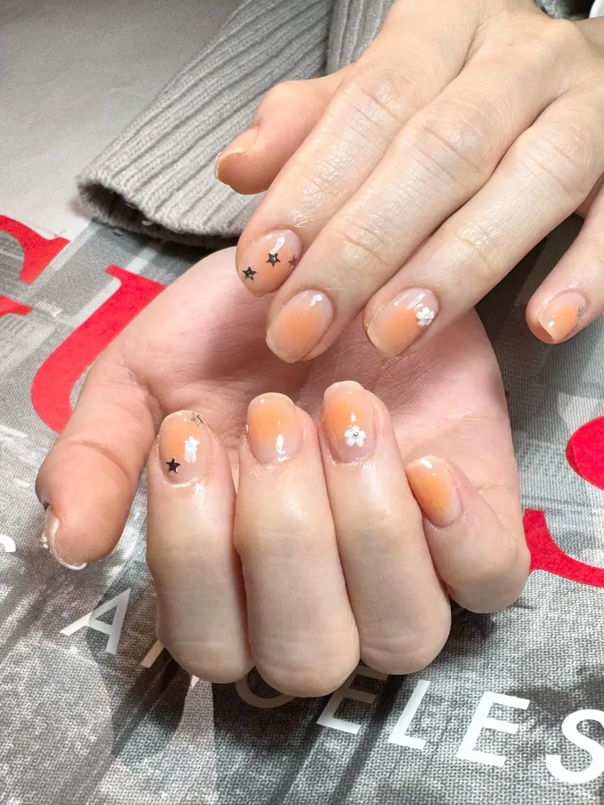 ネイル グラデーション ハンドネイル HAPI NAILSのネイルデザイン