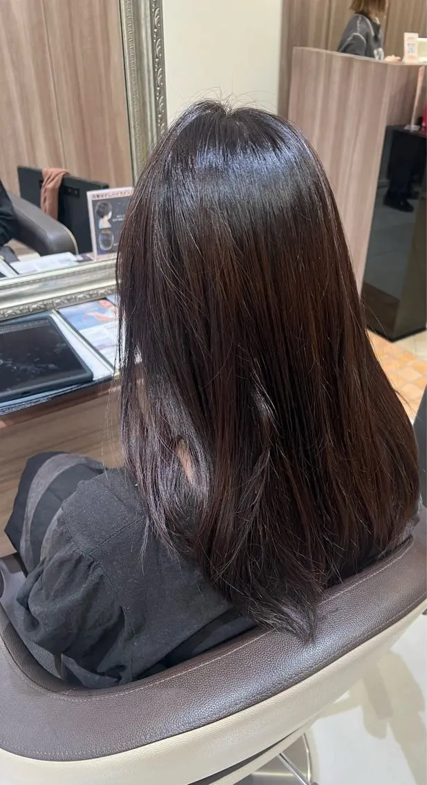 ロング ヘアカラー 阪本 紀乃のヘアスタイル