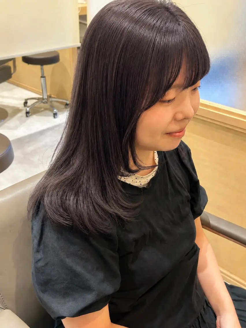 セミロング カラー ボルドーカラー ラベンダーカラー 髪質改善 カット ヘアカラー トリートメント ヘッドスパ 久木原 ゆりのヘアスタイル