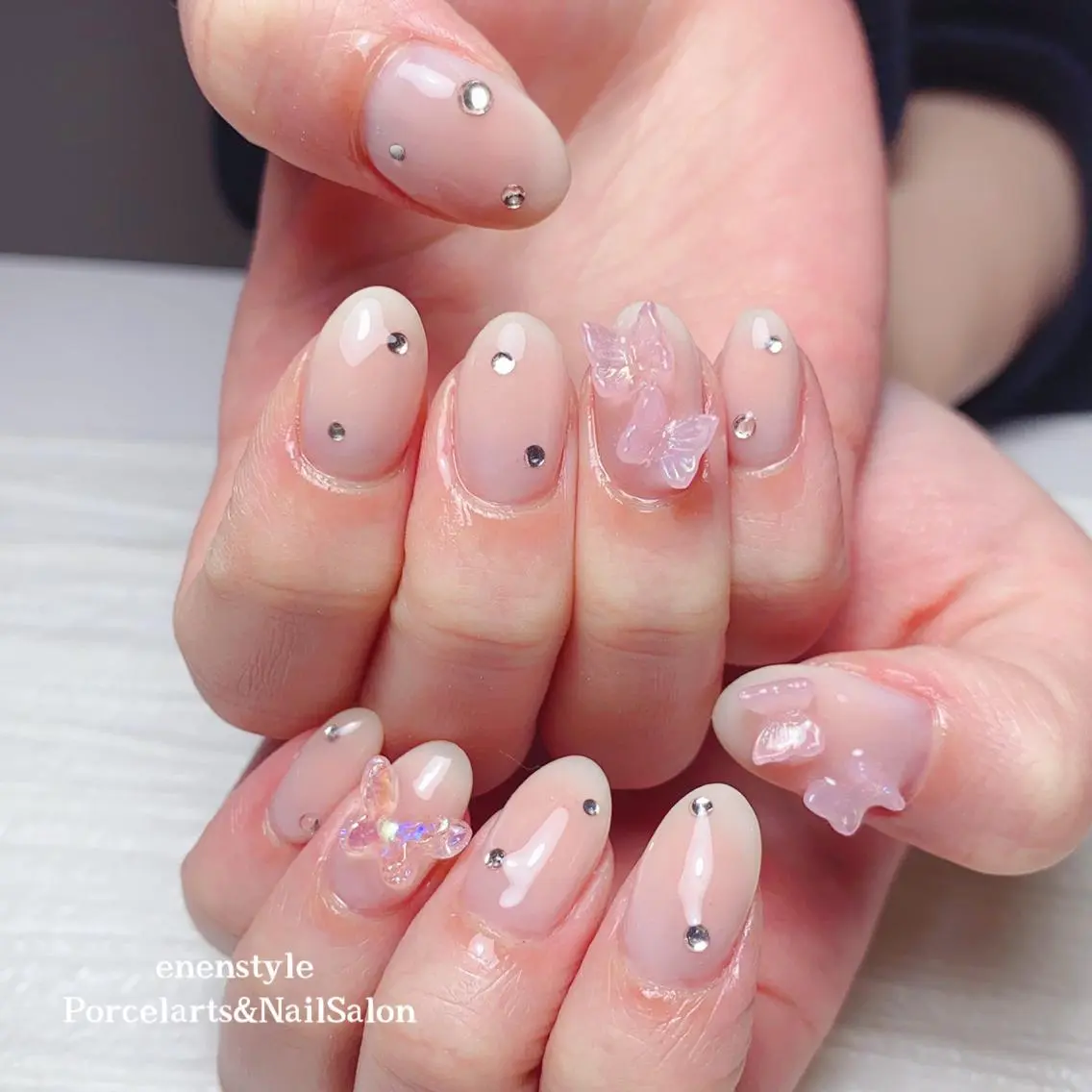 ミディアム ネイル 🐾enen style 🐾のネイルデザイン