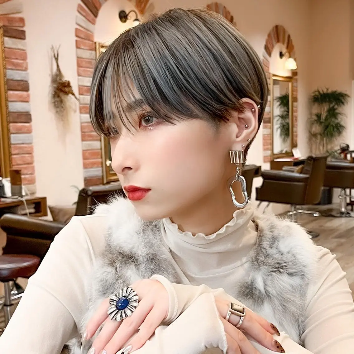 ショート ショートヘア ヘアカラー トリートメント マツノ ユウキのヘアスタイル