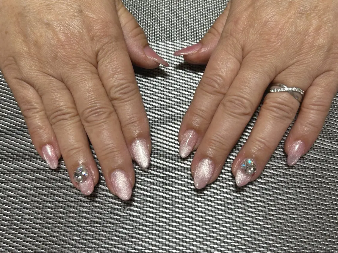 ネイル マグネットネイル ピンク ハンドネイル i nailのネイルデザイン