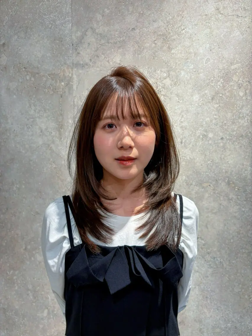 ミディアム カット 杉井 響のヘアスタイル