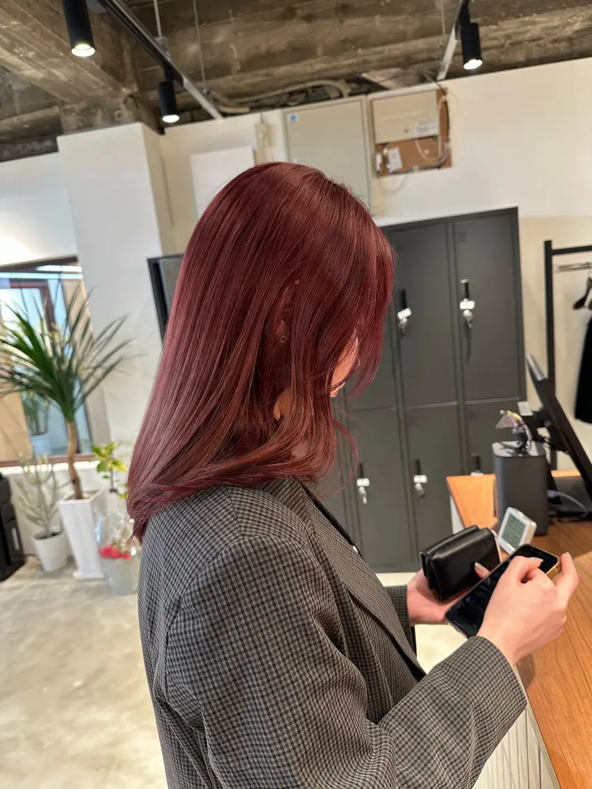 セミロング カラー カット ヘアカラー トリートメント Delight 松田響輝のヘアスタイル