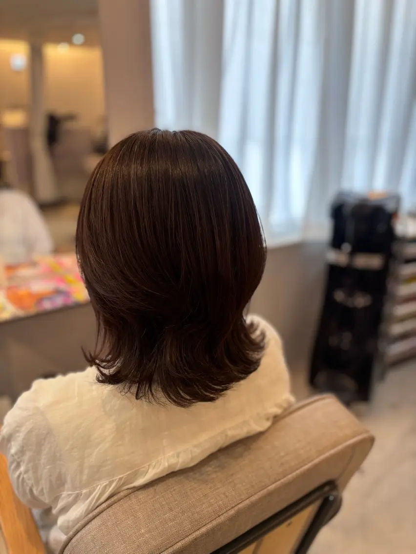 ミディアム 真鍋 月音のヘアスタイル