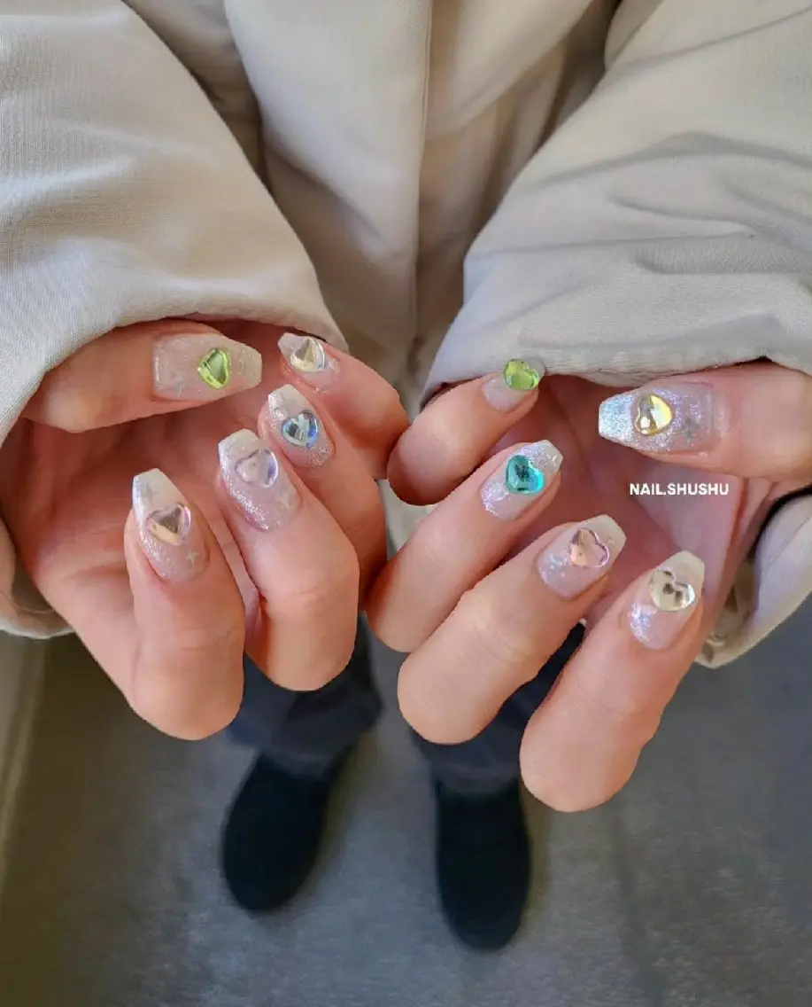 ネイル 持ち込み ニュアンスネイル ワンカラーネイル シンプルネイル 春ネイル ハンドネイル 3dパーツ/流行り 👧shushu❤️のネイルデザイン