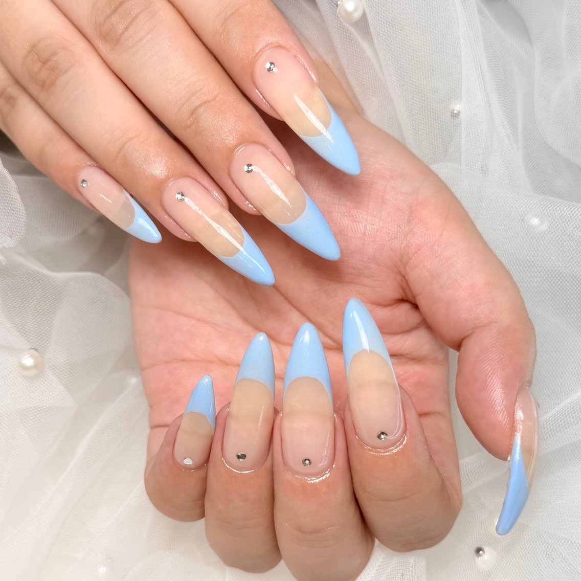 ネイル Aurora🦋 eye &nailのネイルデザイン