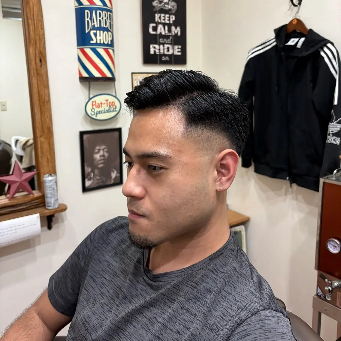 ショート わたなべ けんじのヘアスタイル