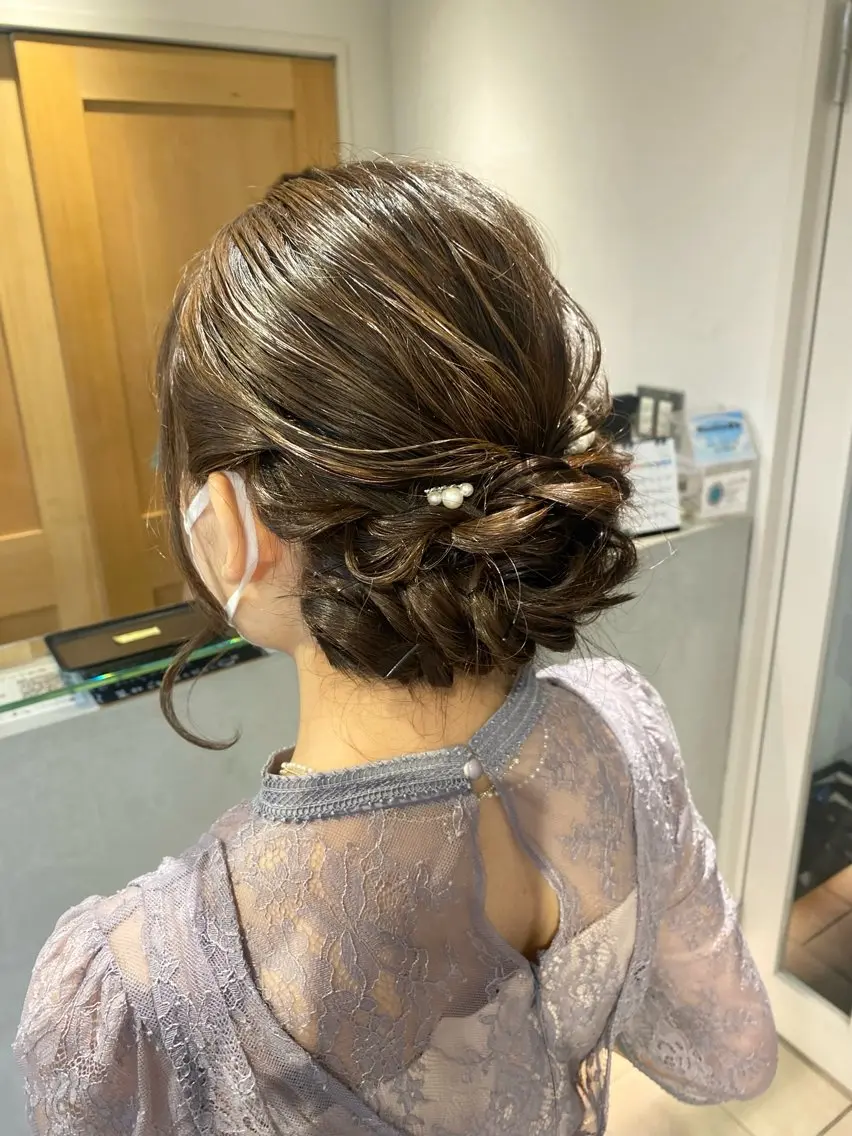 ロング ヘアアレンジ 結婚式・ブライダル Aya　ブリーチなし 🌱　ダブルカラーのヘアスタイル