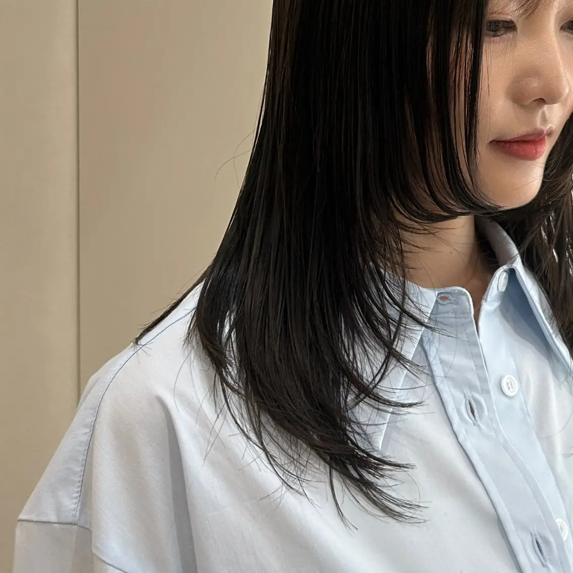 セミロング MIDORI🎀 透明感/ベージュのヘアスタイル