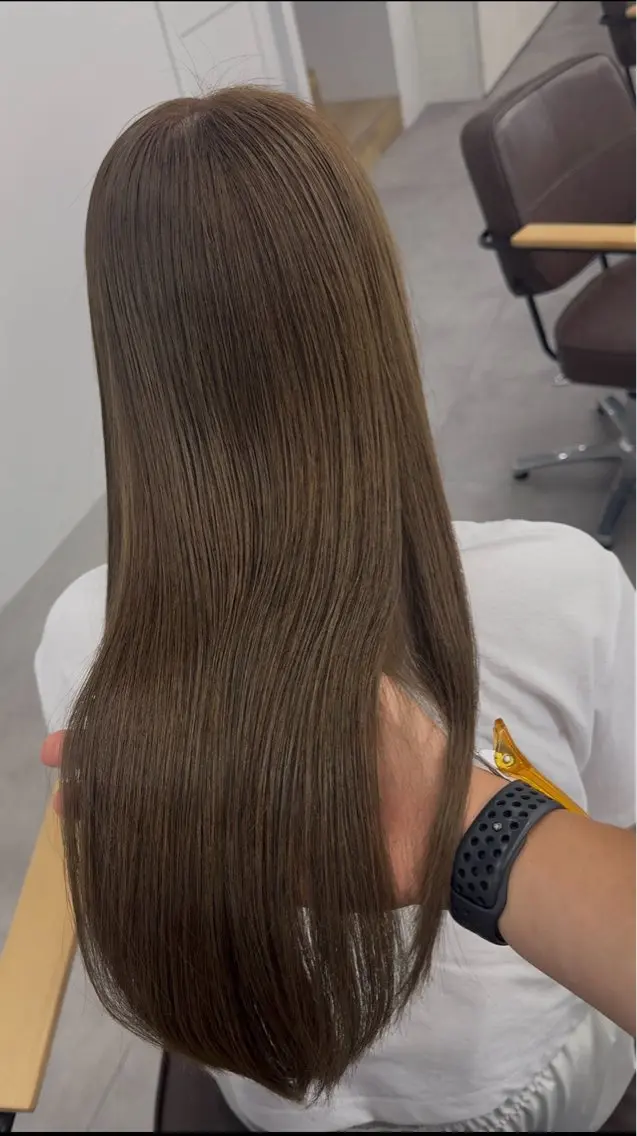 カラー 宇田川 真瑚のヘアスタイル
