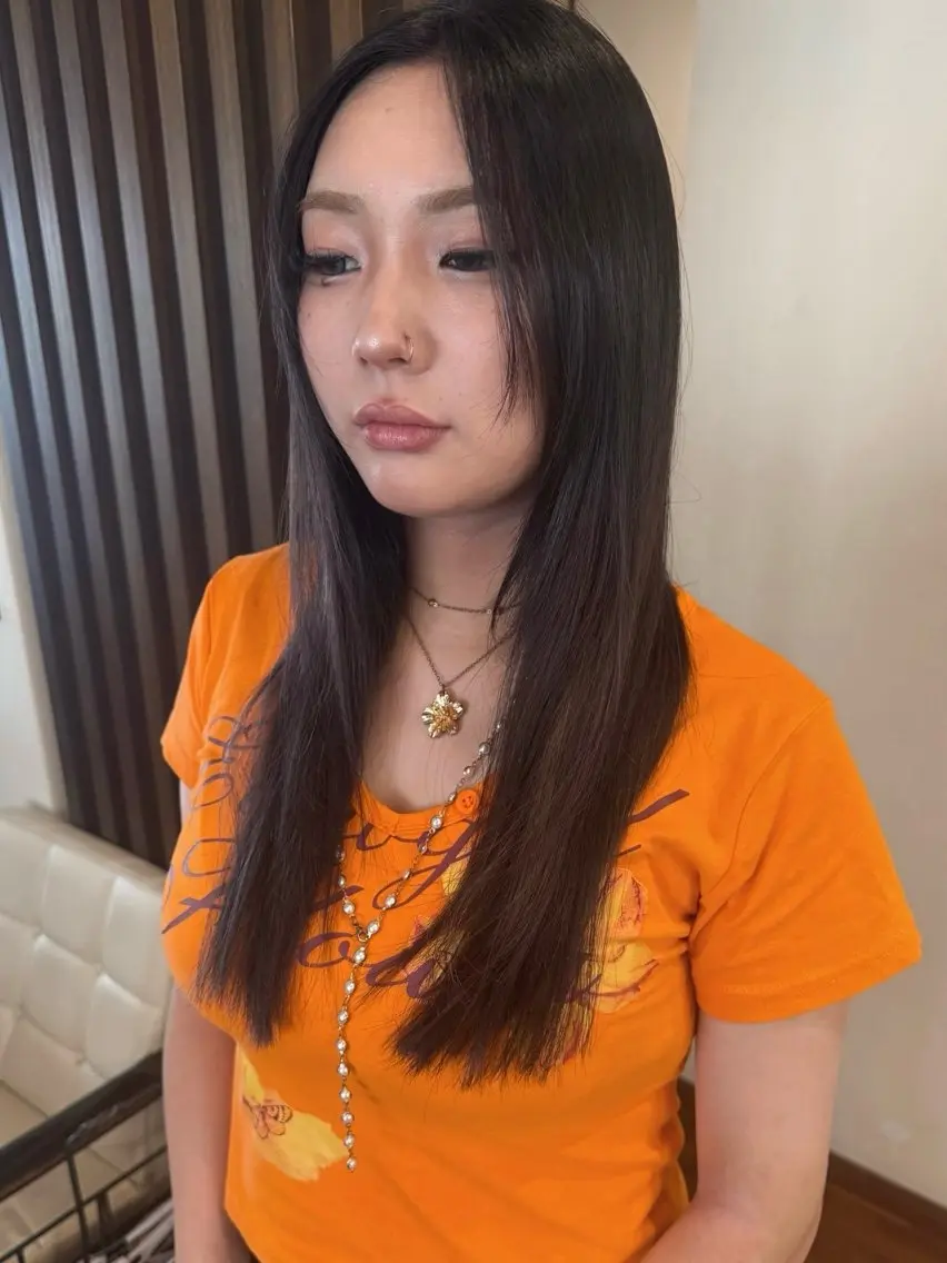 ロング カラー ブラウンカラー ラベンダーカラー カット ヘアカラー トリートメント タム 河原町のヘアスタイル