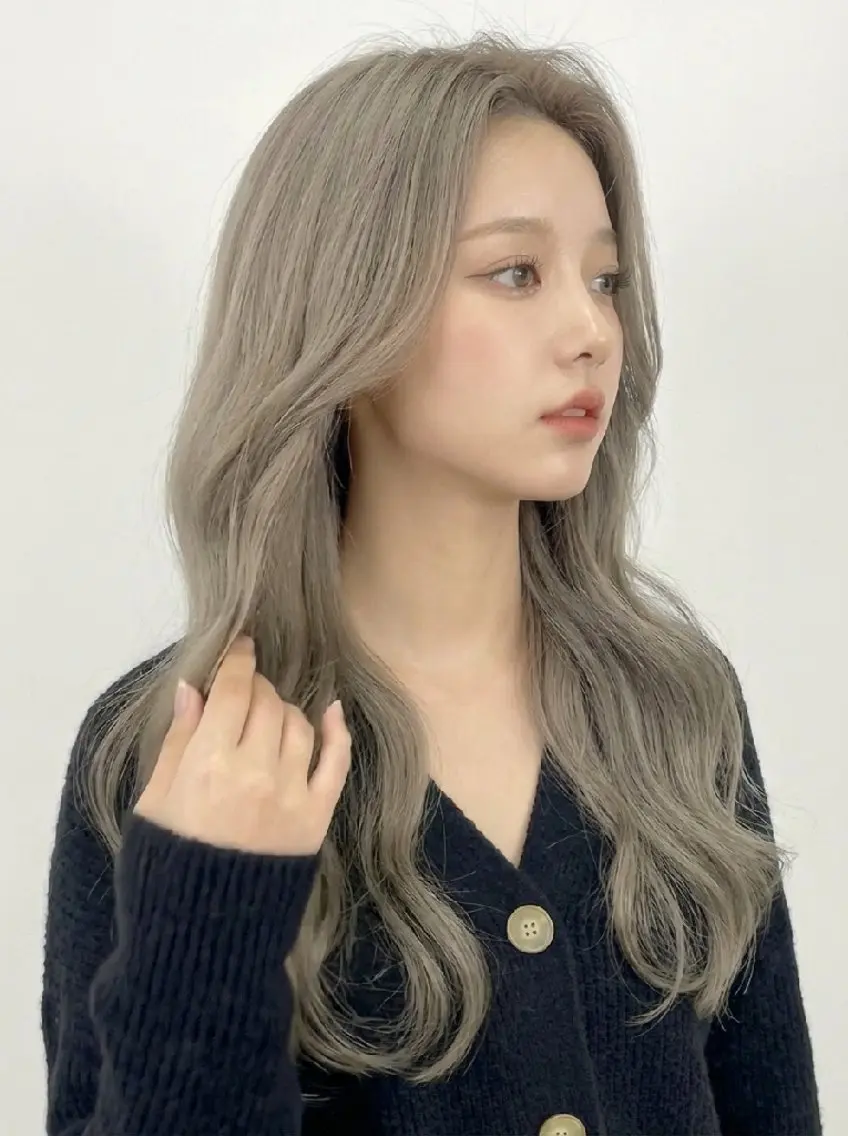 ロング 縮毛矯正 ヘアカラー トリートメント RICHAIRNEU リシェイルノイのヘアスタイル