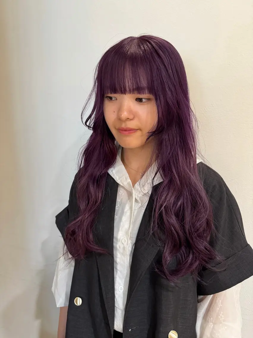 ロング カラー ヘアカラー 塩澤 榛奈のヘアスタイル