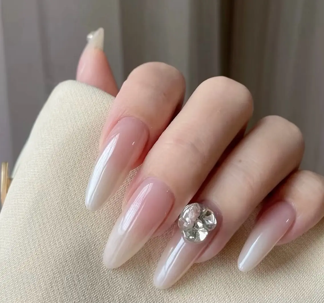 ネイル チークネイル 長さ出し フレンチネイル ガーリー 韓国ネイル SunNail池袋駅 ワンホンネイルのネイルデザイン