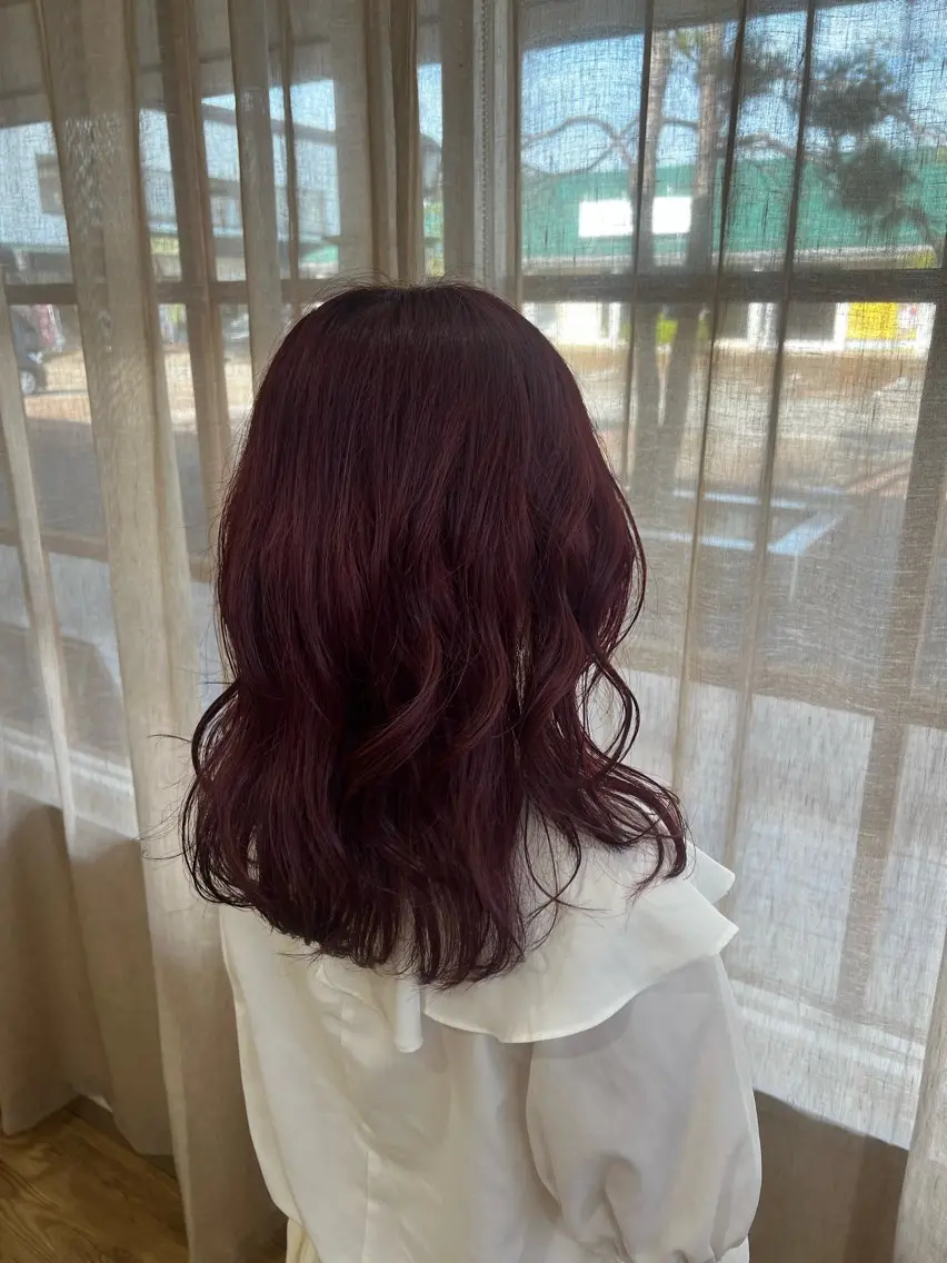 ミディアム カラー 渡辺 リオのヘアスタイル