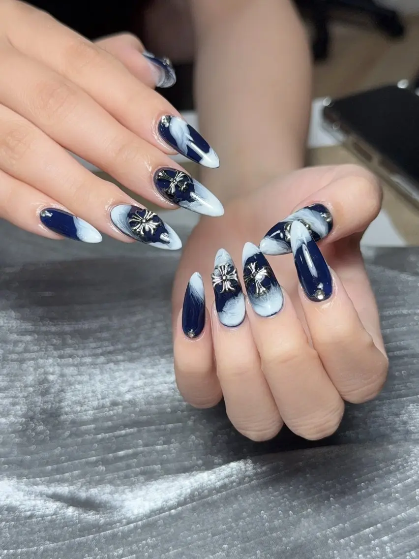 ネイル W·mai nail 関内のネイルデザイン