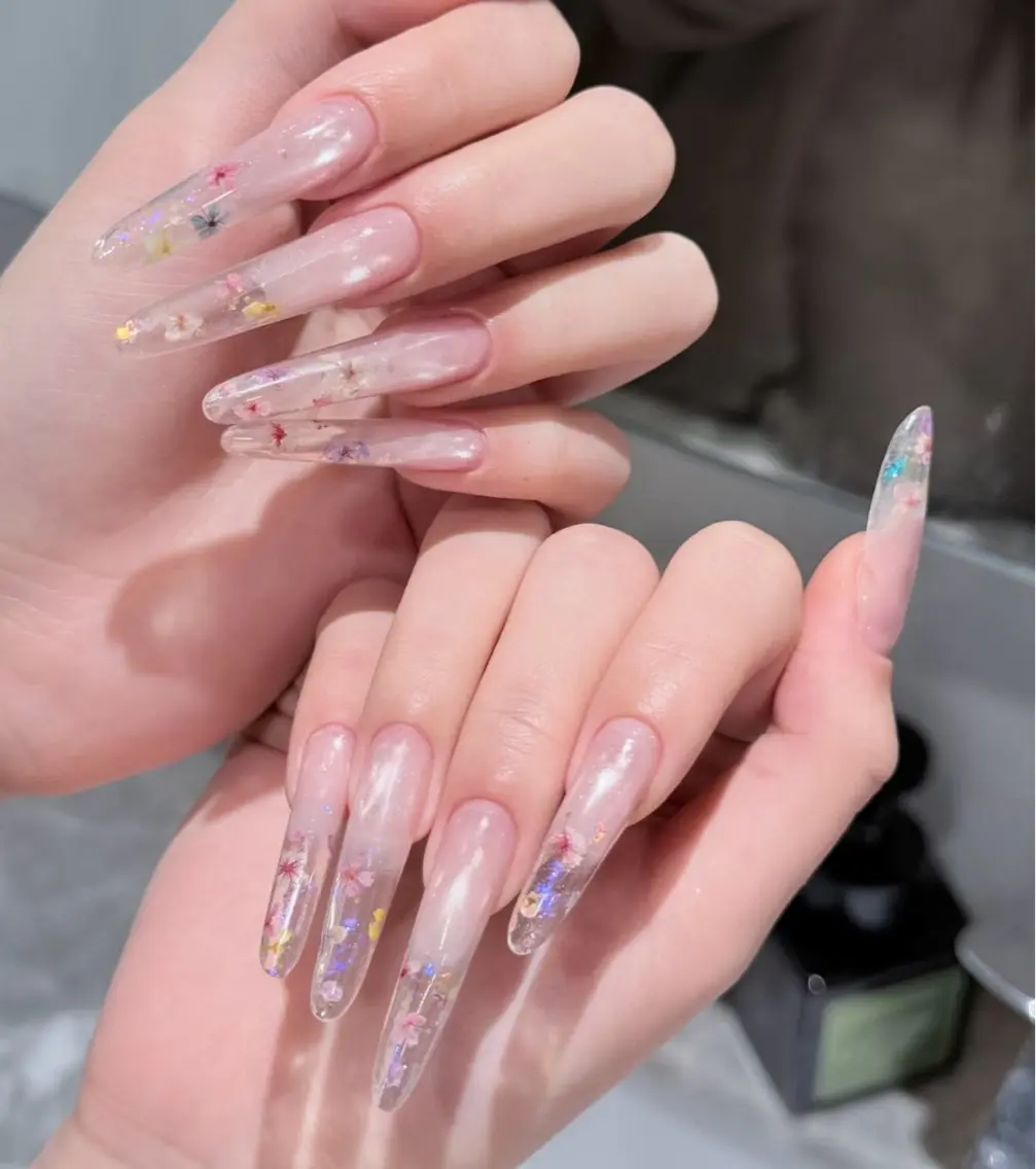 ネイル ハンドネイル Luvia Ginzaのネイルデザイン