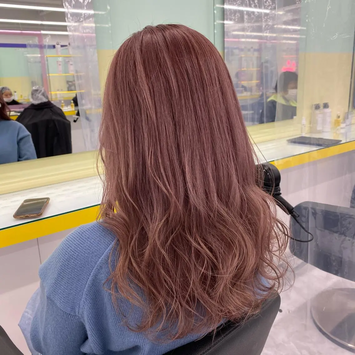 セミロング カラー ヘアアレンジ ヘアカラー トリートメント mai🍑暖色カラー /レイヤー💖のヘアスタイル